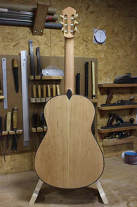 Guitare Classique n° 62 : merisier et épicéa - Photo #1